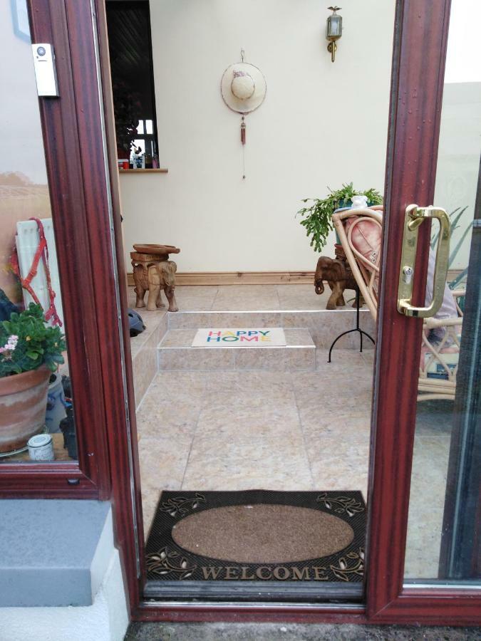 Catherine'S Lair A Quiet Peaceful Homestay Westport Ngoại thất bức ảnh